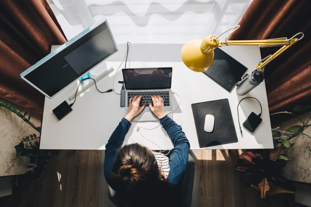 Illustration de l'article "Télétravail depuis l’étranger : où le salarié est-il imposable ?"